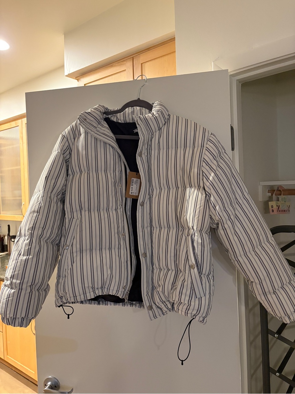 Stussy White Puffer striped puffer Jacket